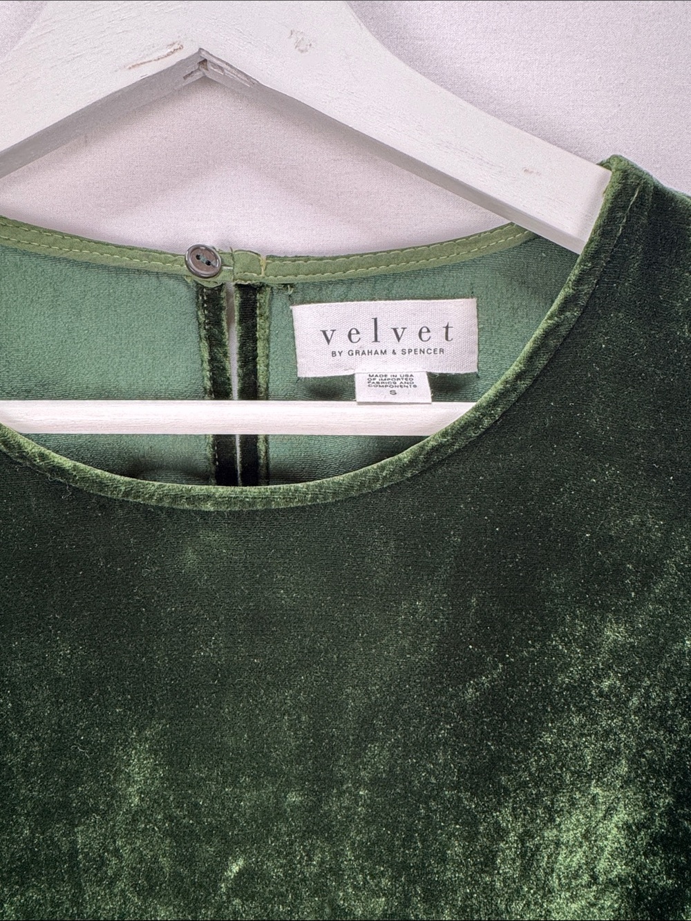 Velvet by Graham & Spencer Green Silk Blend Velvet Puff Sleeve Top Size Small - Picture 3 of 7
